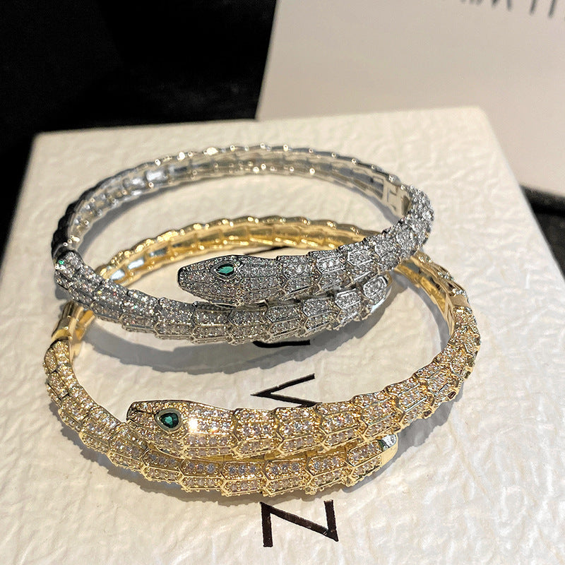 Domineering Imitation Snake Scale Snake Shape Bracelet European and American Personality Green Eye Snake Bracelet Retro Fashion Cross-Border Punk Jewelry