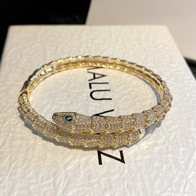 Domineering Imitation Snake Scale Snake Shape Bracelet European and American Personality Green Eye Snake Bracelet Retro Fashion Cross-Border Punk Jewelry