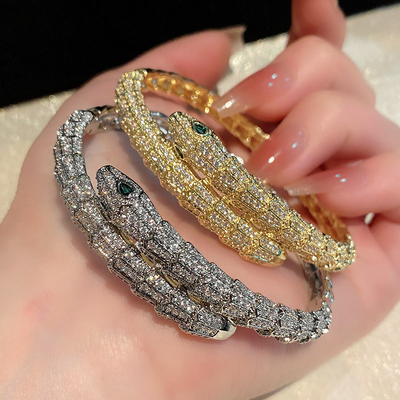 Domineering Imitation Snake Scale Snake Shape Bracelet European and American Personality Green Eye Snake Bracelet Retro Fashion Cross-Border Punk Jewelry
